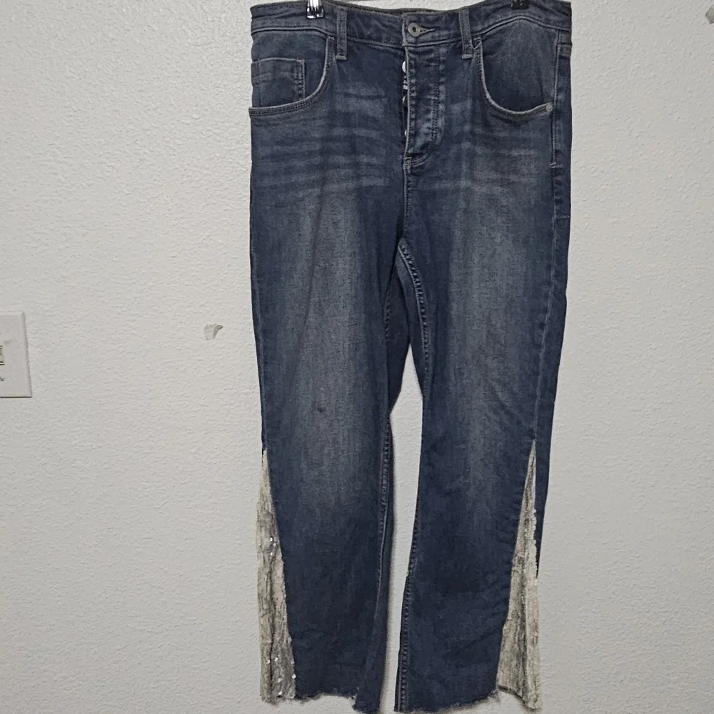Anthropologie Pilcro and Letterpress flare sequence jeans size 29P